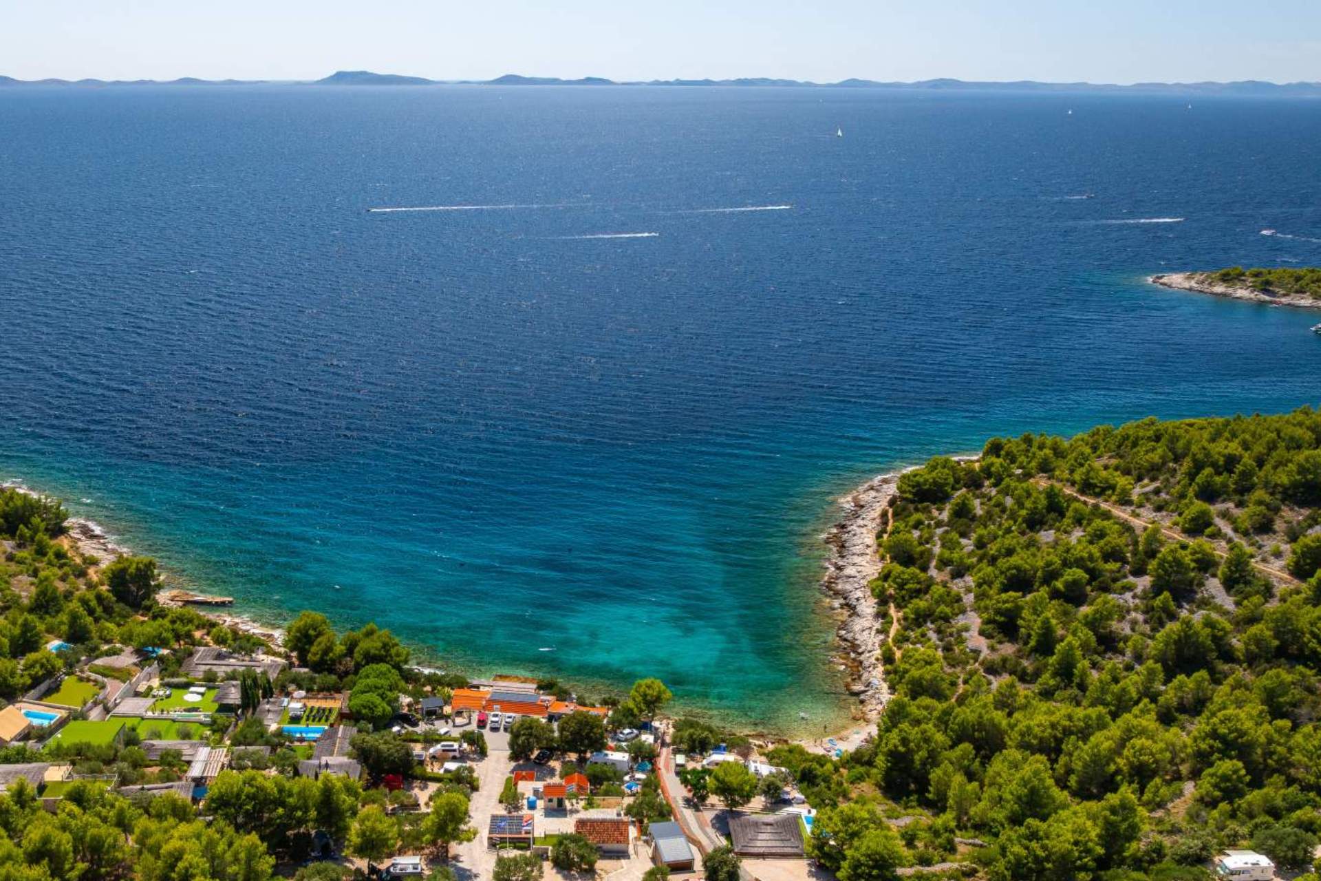 Fully equipped stays with stunning sea views.